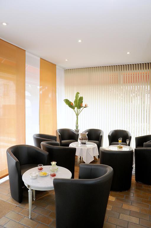 Hotel Restaurant Emile Job Montmerle-sur-Saone Eksteriør bilde